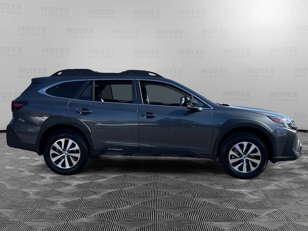 Used 2025 Subaru Outback Premium SUV