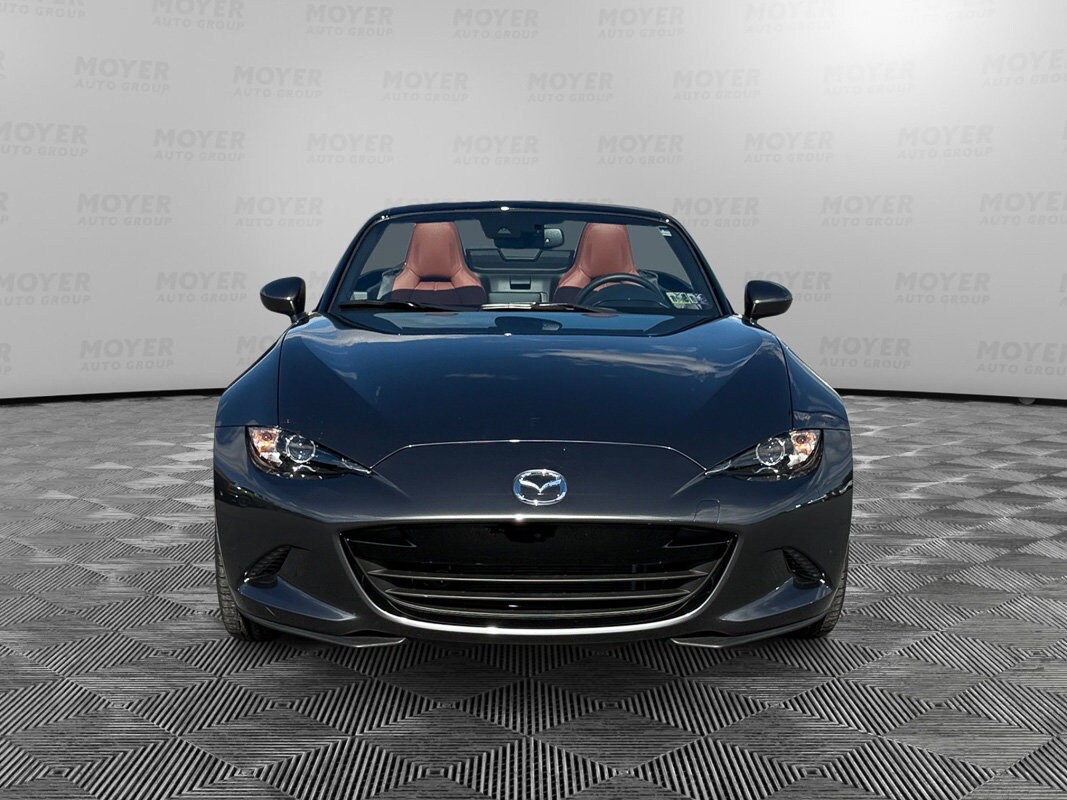 2022 Mazda MX-5 Miata Miata Grand Touring photo 3