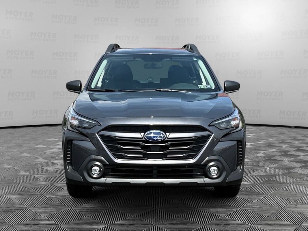 2025 Subaru Outback Base photo 2