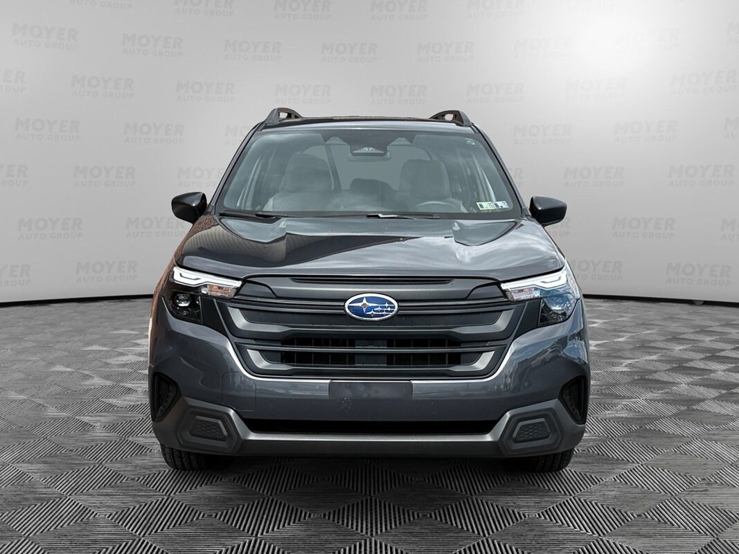 2025 Subaru Forester Base photo 3