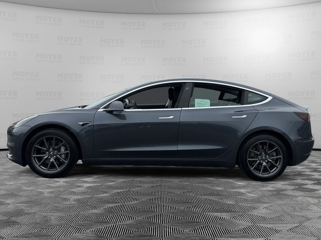 2019 Tesla Model 3 photo 2