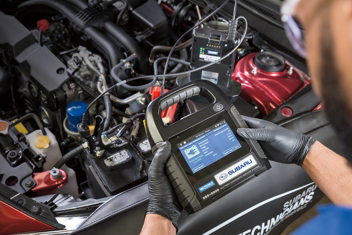 SOA9626818_DetailTechNEWBatteryTesterRedLegacy_1_mj.png