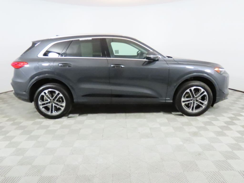 2025 Audi Q5 2.0T Premium photo 5