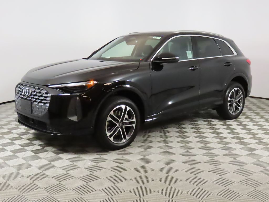 2025 Audi New Q5 Premium's photo