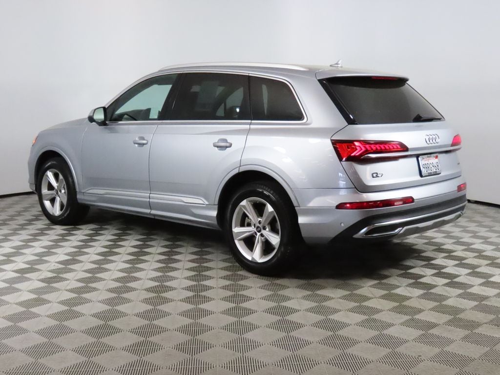 2022 Audi Q7 55 Premium photo 2