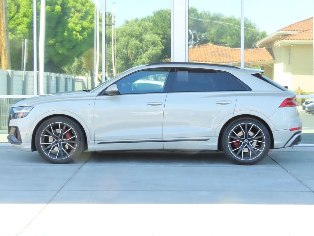 2023 Audi Q8 55 Prestige photo 2
