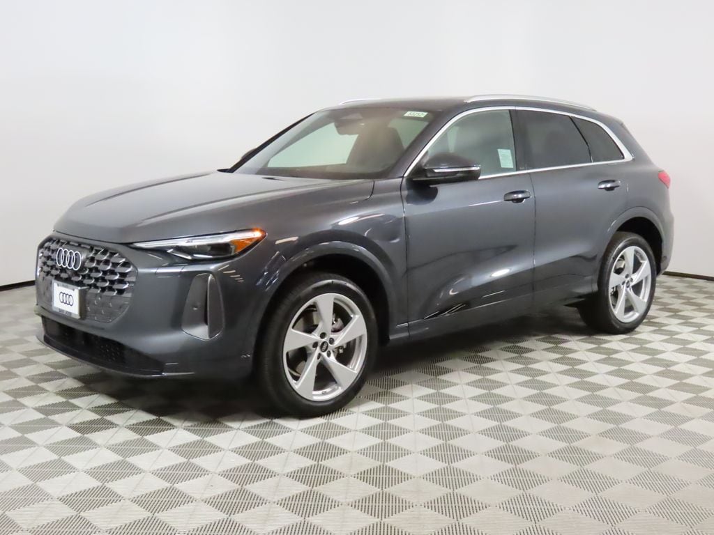 2025 Audi New Q5 Premium Plus's photo