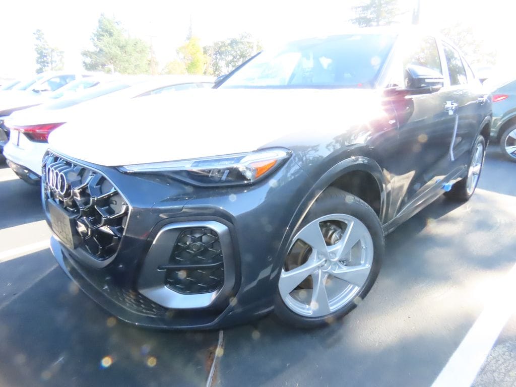 2025 Audi New Q5 Sportback Premium Plus's photo