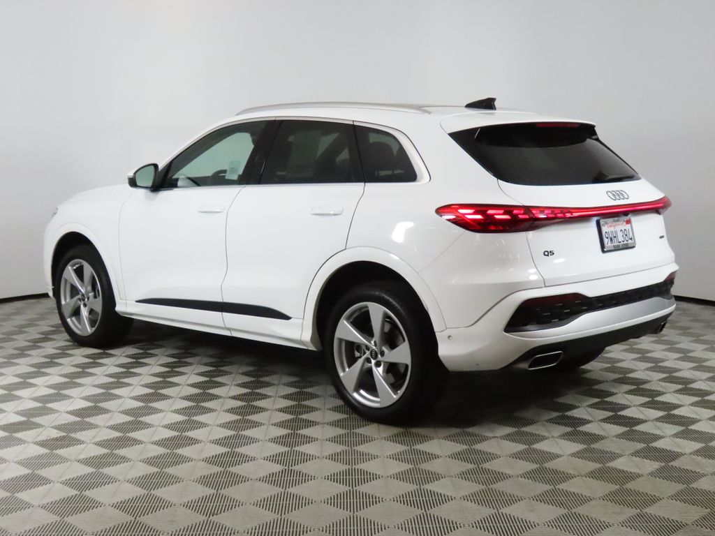 2025 Audi Q5 2.0T Premium Plus photo 2