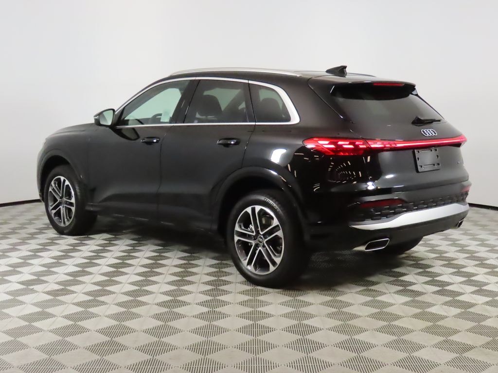 New 2025 Audi Q5 2.0T Premium SUV