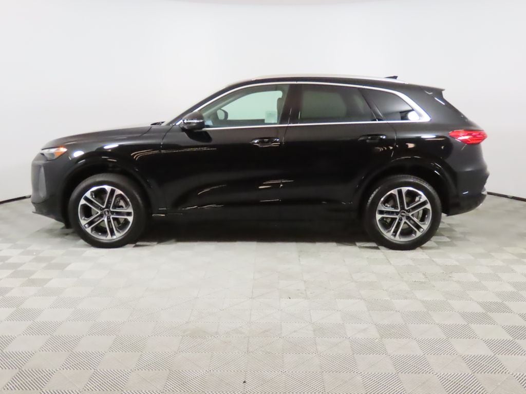 New 2025 Audi Q5 2.0T Premium SUV