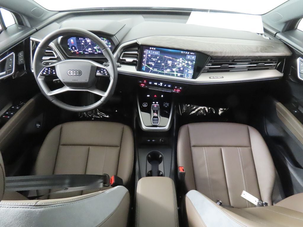 2026 Audi Q4 e-tron Premium - Photo 12
