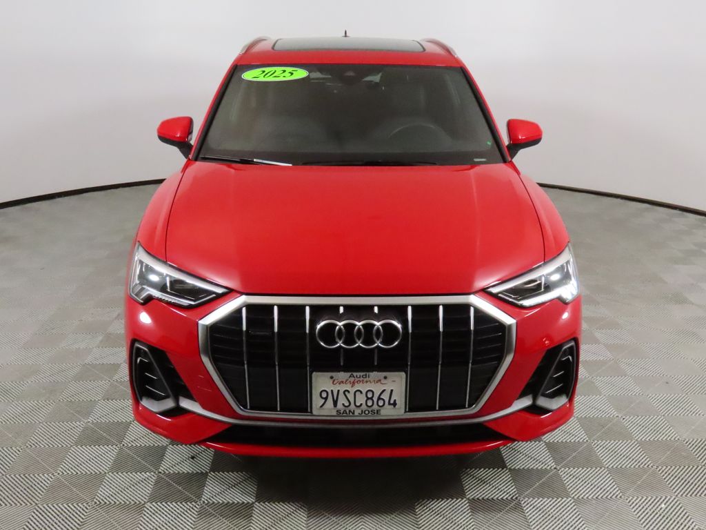 2025 Audi Q3 Premium Plus photo 3