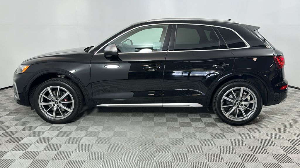 2022 Audi SQ5 Premium Plus photo 2