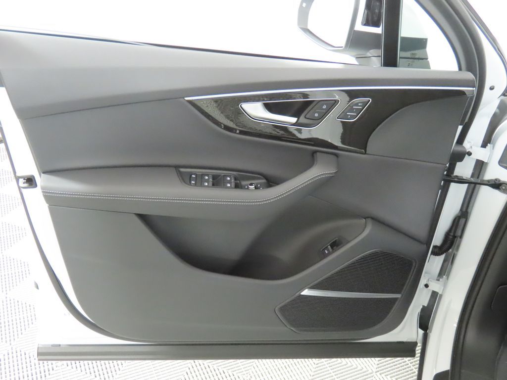 2026 Audi Q7 Premium Plus - Photo 27