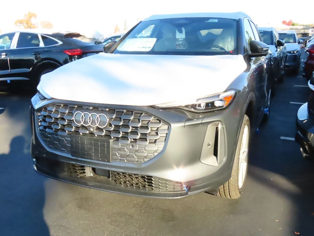 2025 Audi New Q5 Prestige's photo