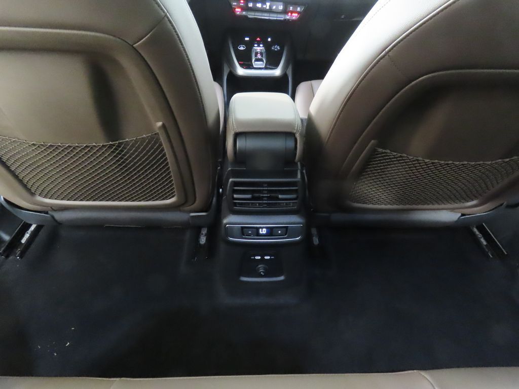2026 Audi Q4 e-tron Premium - Photo 26