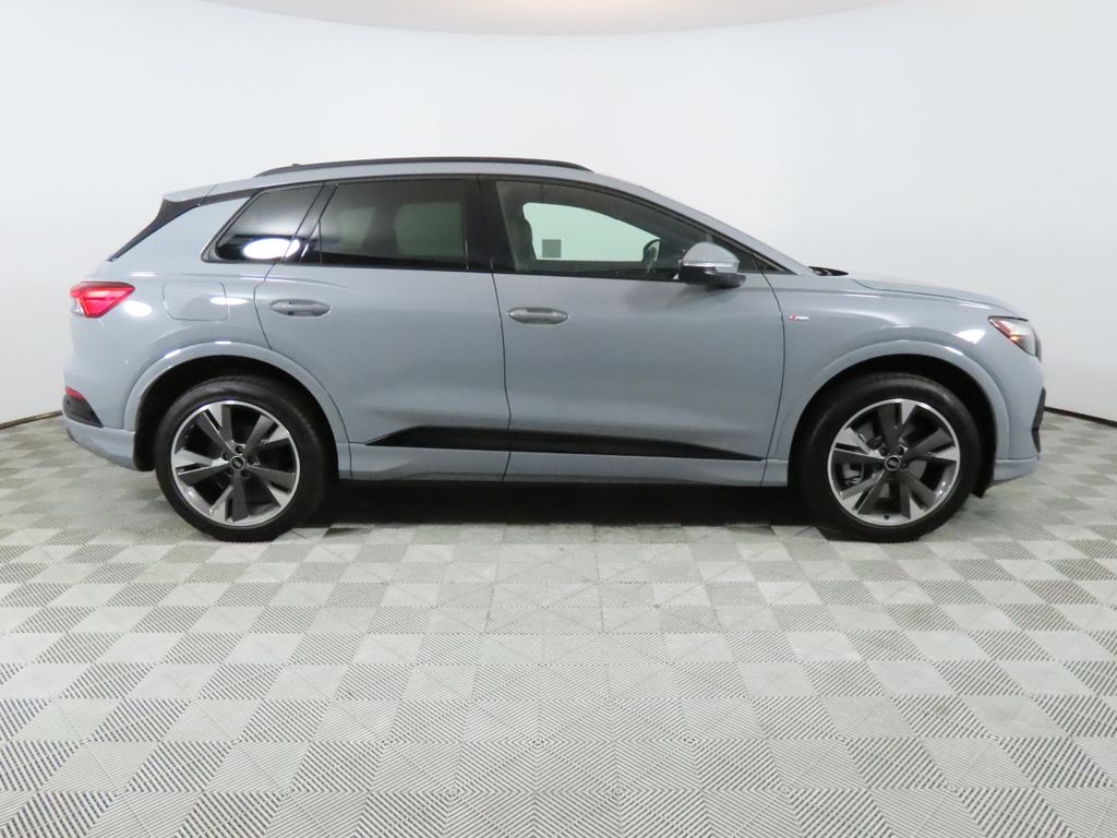 2024 Audi Q4 e-tron Premium photo 5