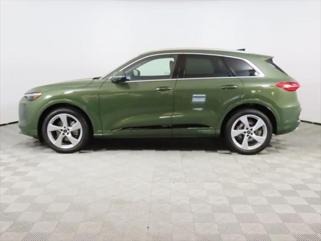 New 2025 Audi Q5 Prestige SUV
