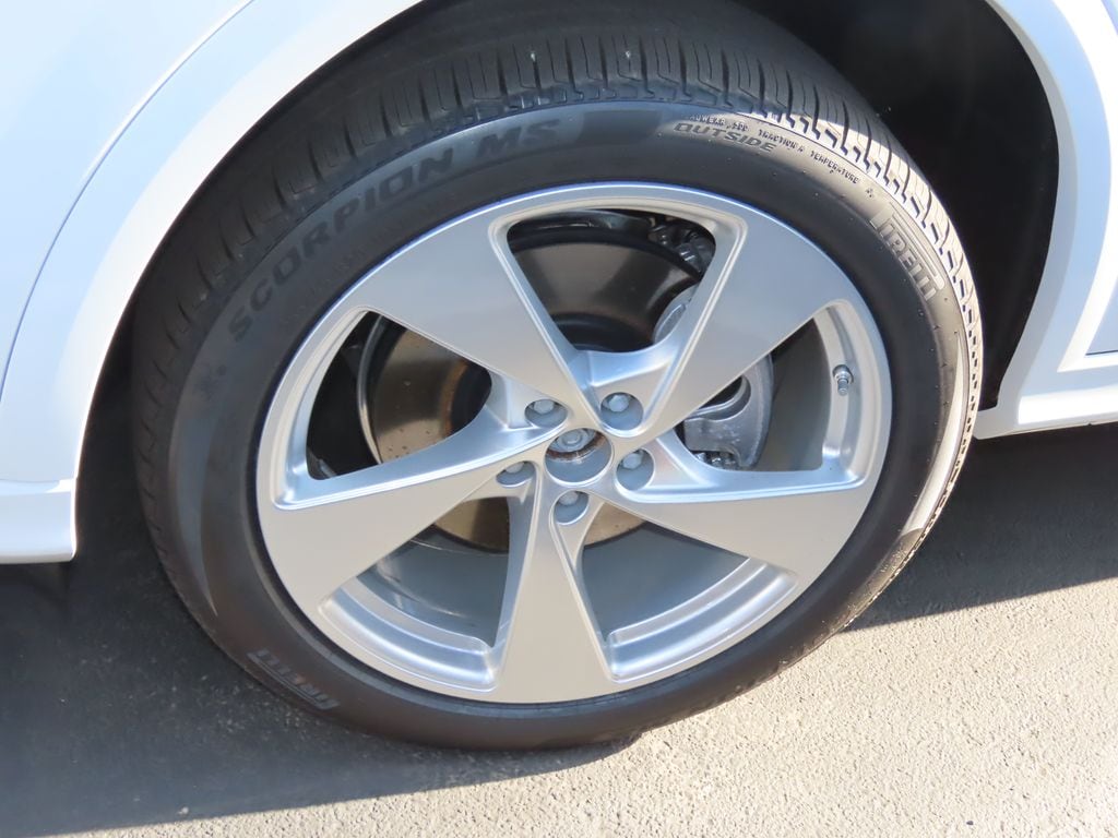 New 2025 Audi Q5 2.0T Premium SUV