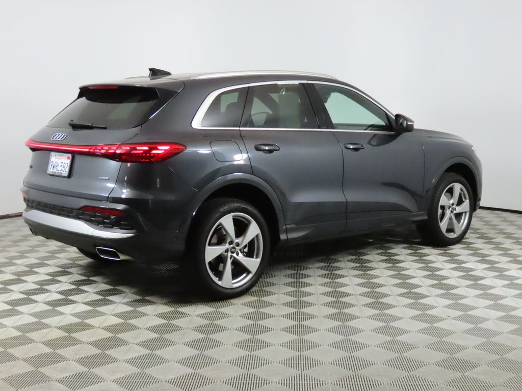 2025 Audi Q5 2.0T Premium Plus photo 4