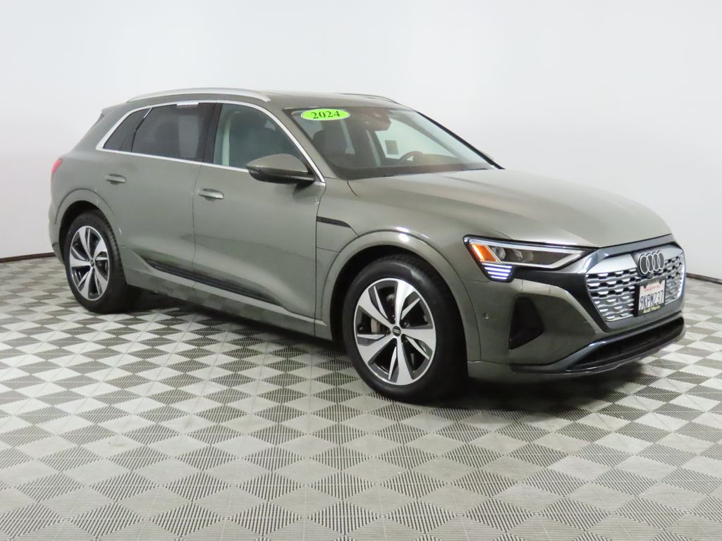 2024 Audi Q8 e-tron Premium Plus photo 6