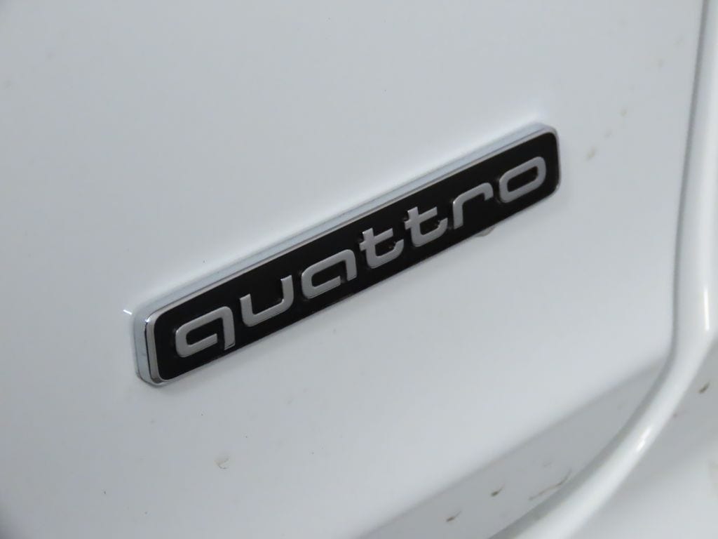 2025 Audi A8 Base - Photo 10