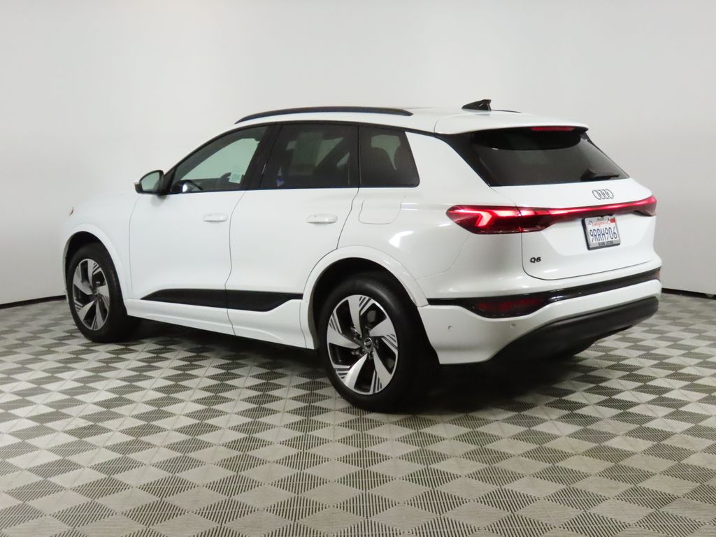 2025 Audi Q6 e-tron Premium photo 2