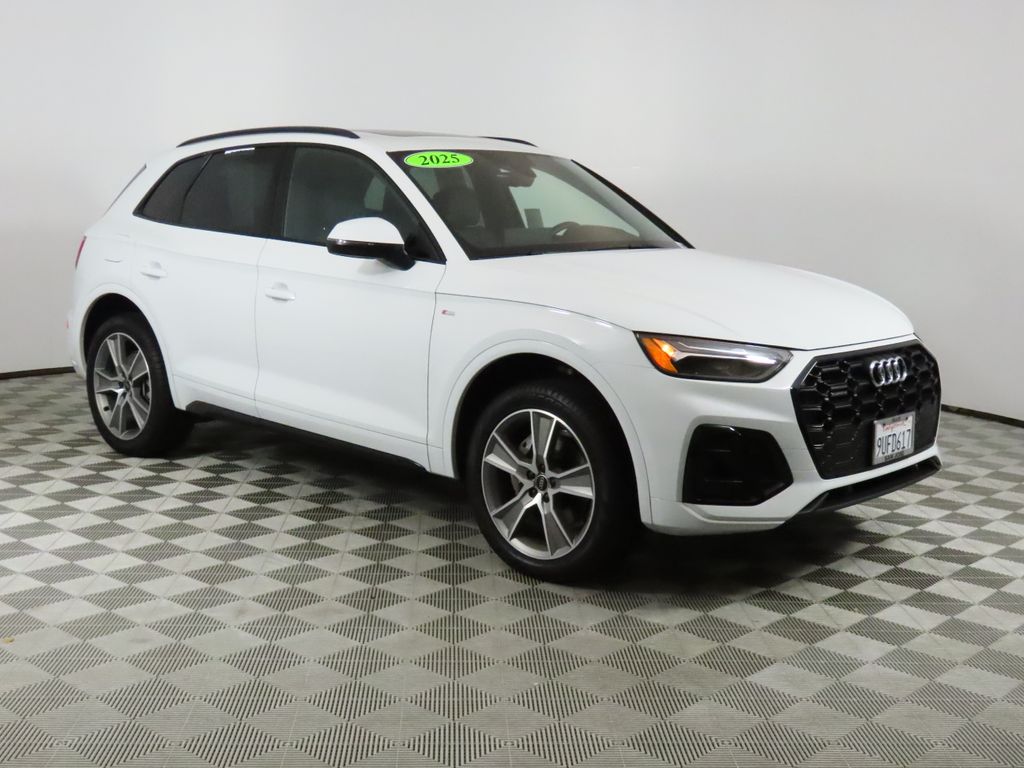 2025 Audi Q5 45 S Line Premium photo 6