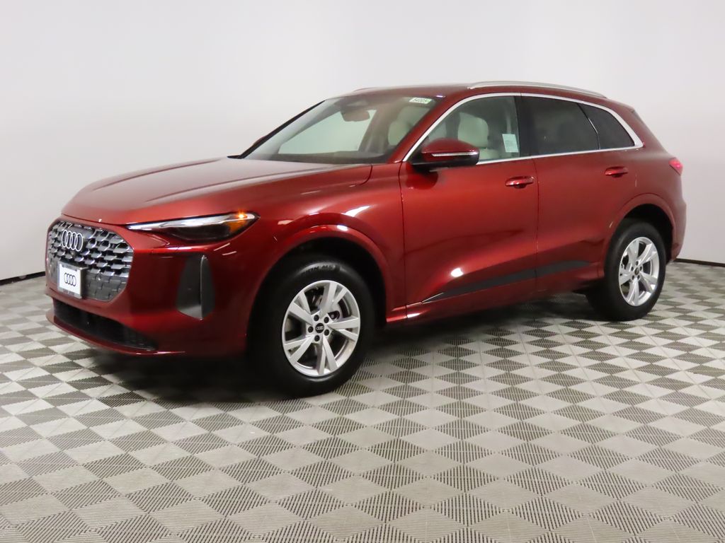 2025 Audi New Q5 Premium's photo