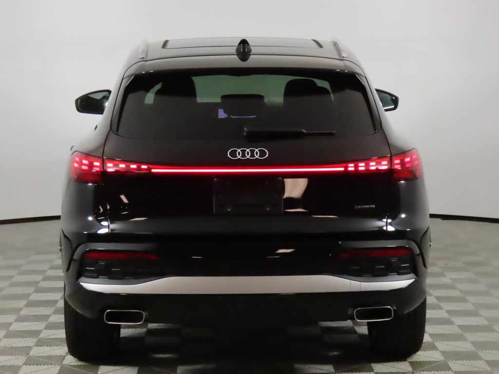 New 2025 Audi Q5 2.0T Premium SUV