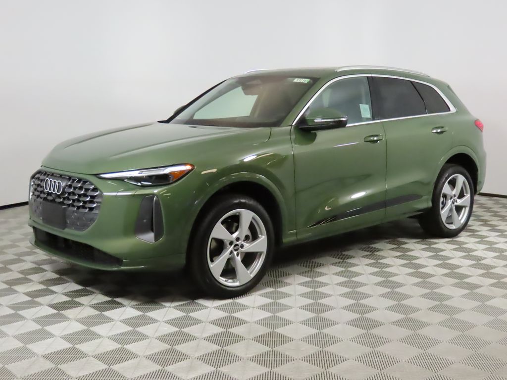 2025 Audi New Q5 Premium Plus's photo