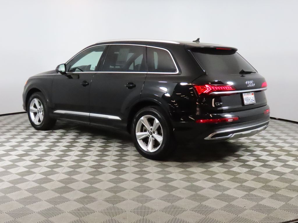 2022 Audi Q7 55 Premium photo 2