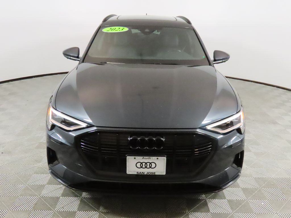 2023 Audi e-tron Premium photo 3