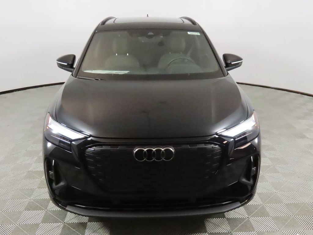2026 Audi Q4 e-tron Premium - Photo 8