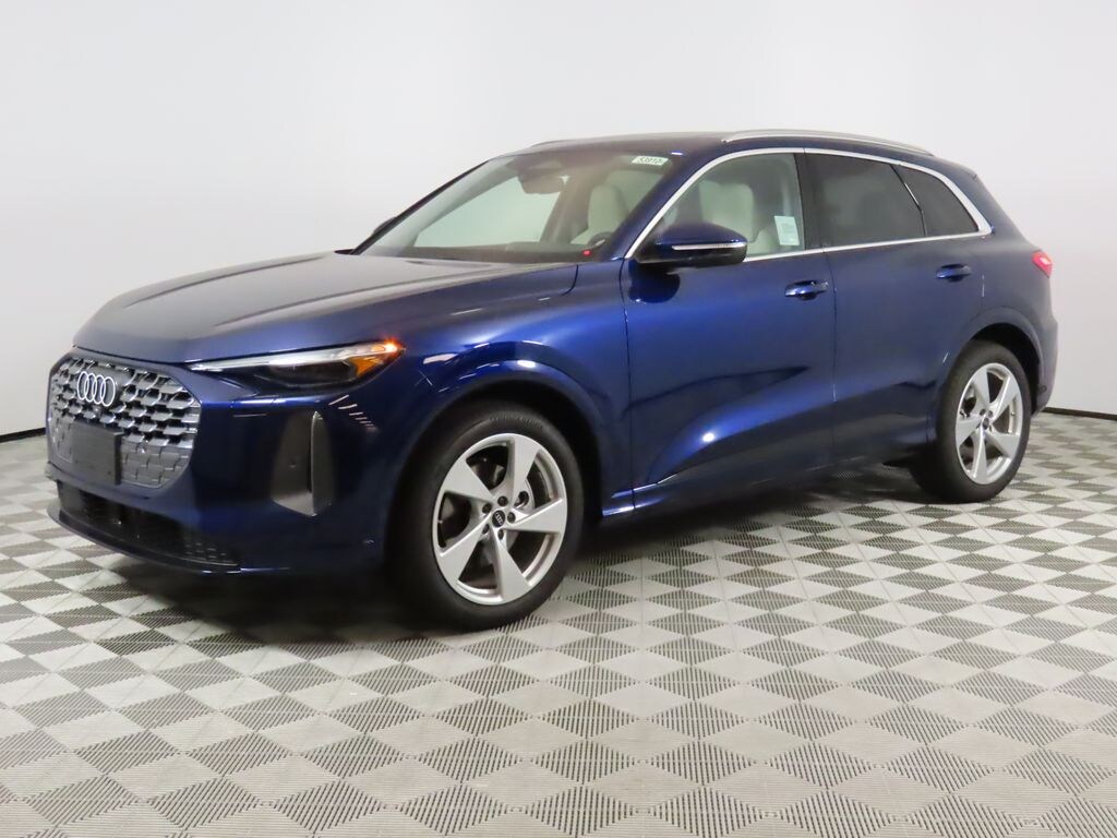New 2025 Audi Q5 2.0T Premium SUV