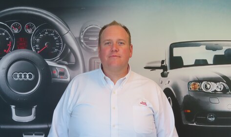 Staff member Wayne Wallace from ID_32937f
