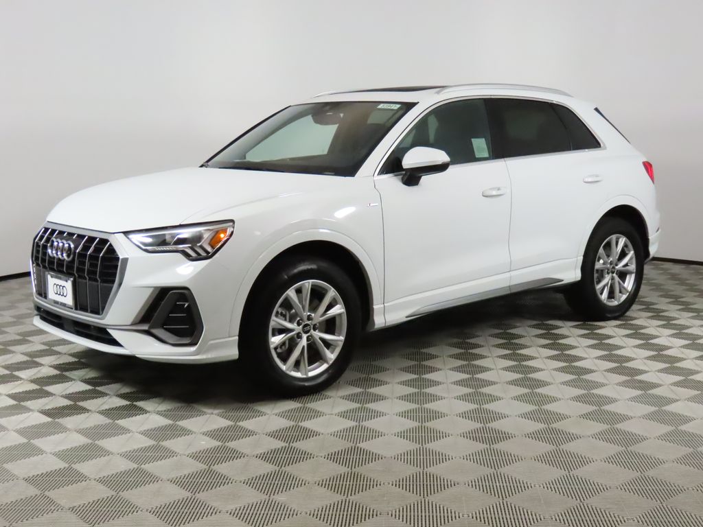 2025 Audi Q3 S Line Premium's photo