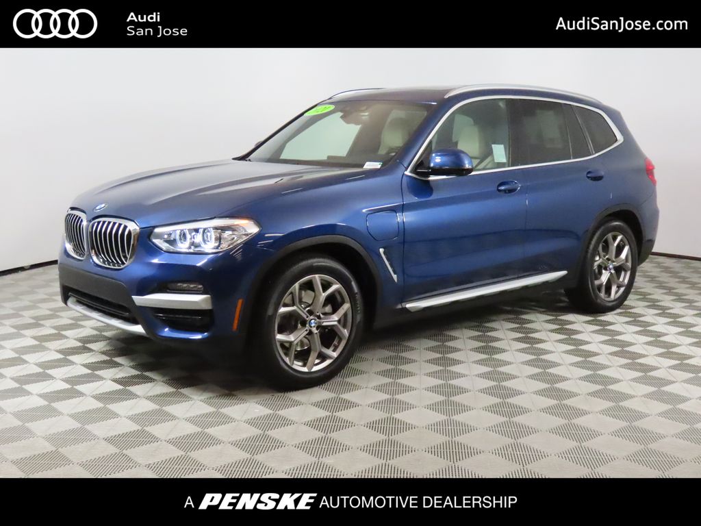 2021 BMW X3 xDrive30e's photo