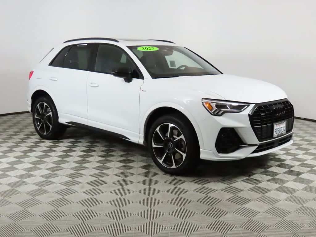 2025 Audi Q3 45 Premium Plus photo 6