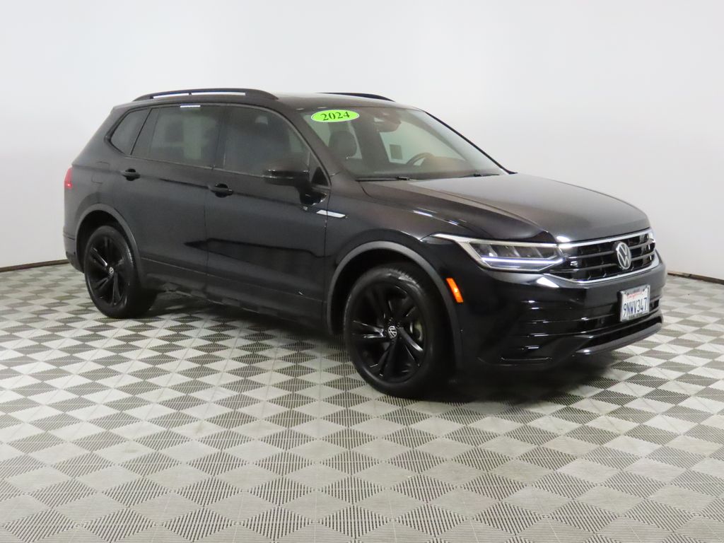 2024 Volkswagen Tiguan 2.0T SE R-Line Black photo 6