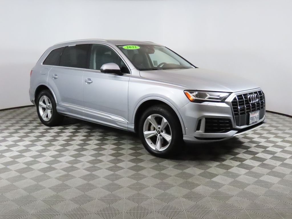 2022 Audi Q7 55 Premium photo 6
