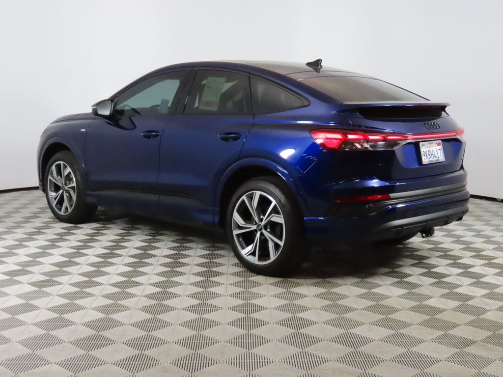 2023 Audi Q4 Sportback e-tron Prestige photo 2