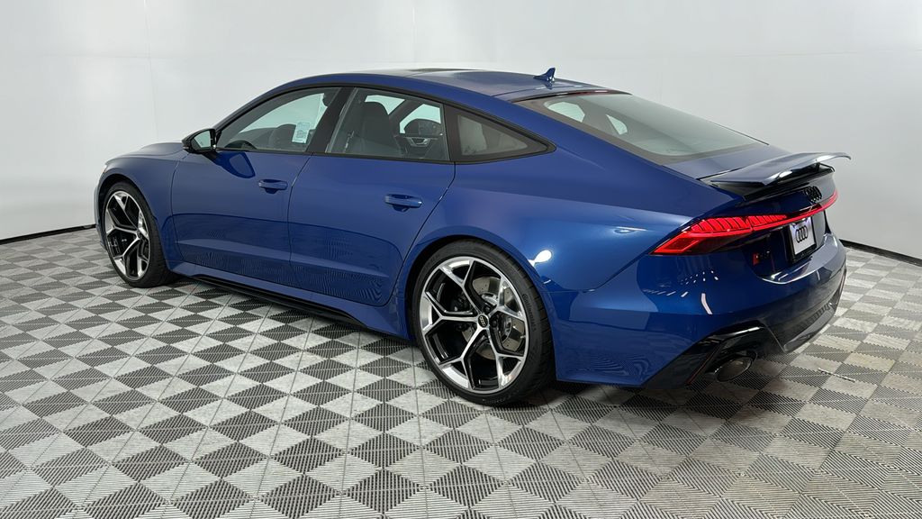 2025 Audi RS 7 Performance photo 3