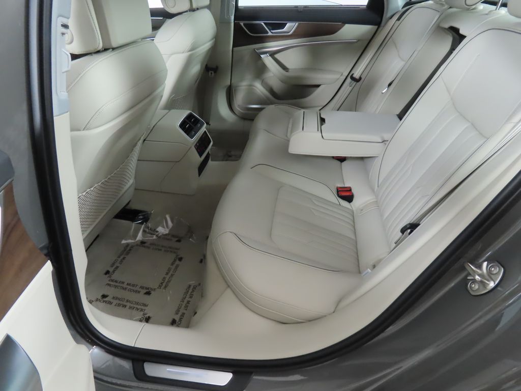 2025 Audi A6 Prestige - Photo 38