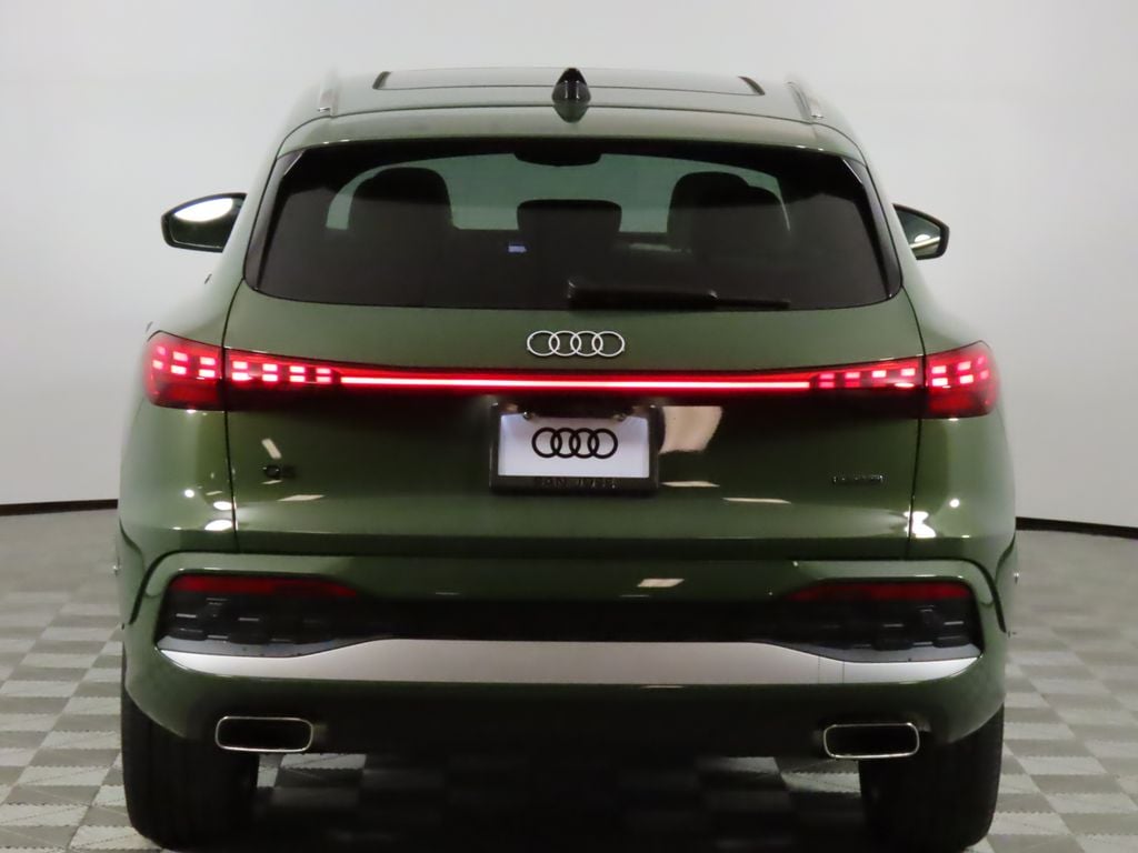 New 2025 Audi Q5 2.0T Premium SUV