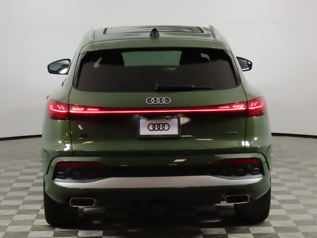 New 2025 Audi Q5 2.0T Premium SUV