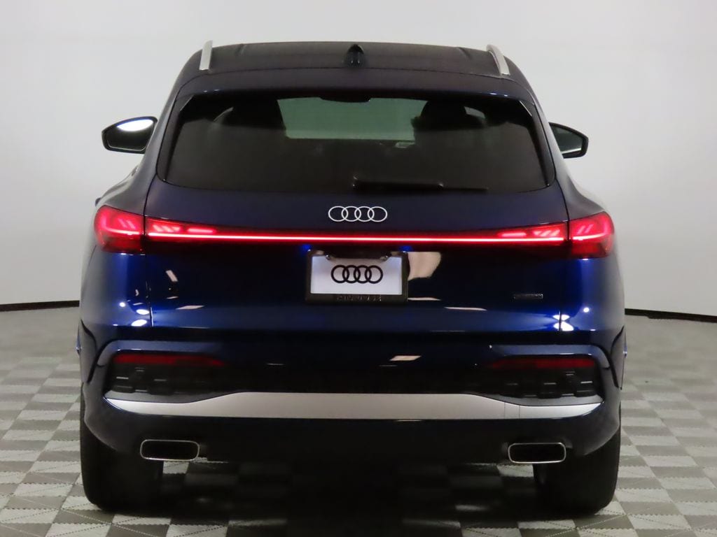 New 2025 Audi Q5 2.0T Premium SUV