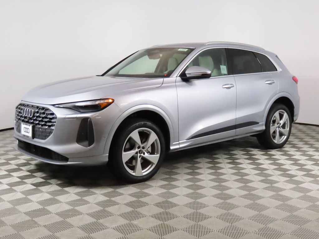 2025 Audi New Q5 Premium Plus's photo