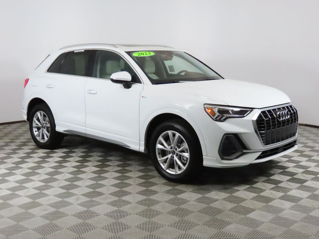 2023 Audi Q3 Premium Plus photo 6